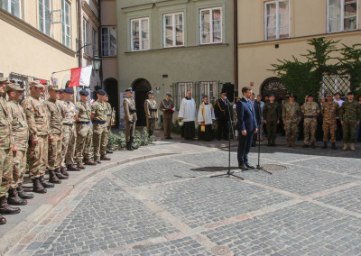 żolnierze NATO pod Izba Kuklińskiego